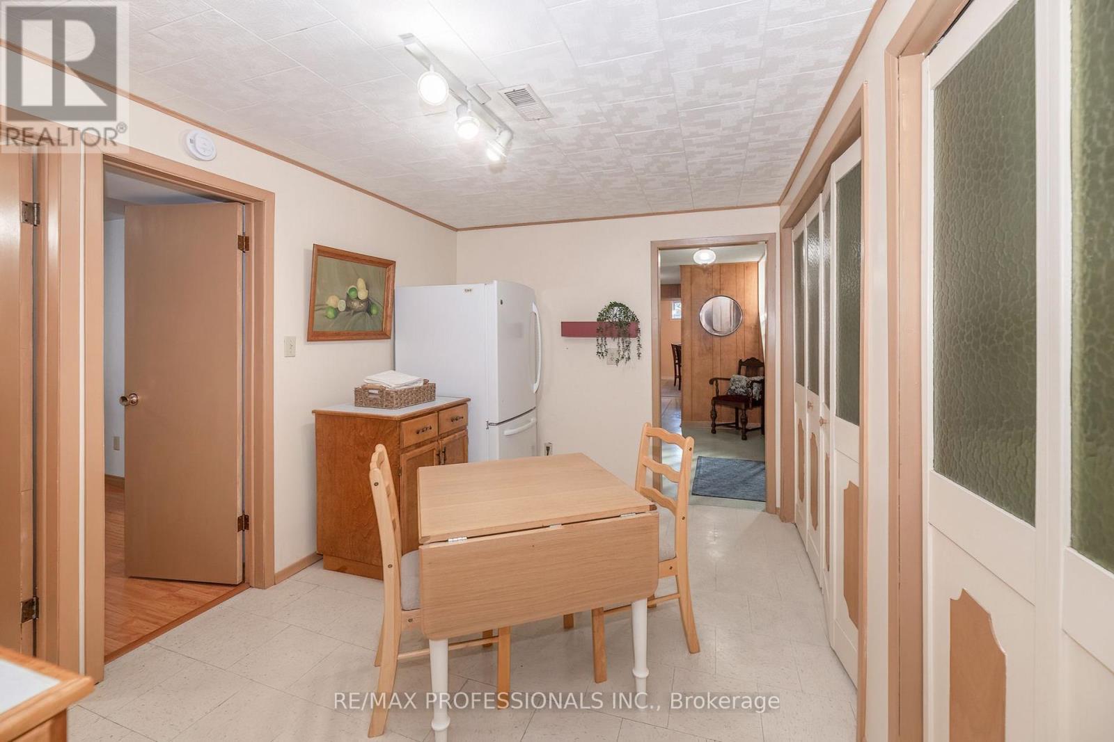 97 FREEMONT AVENUE - 36