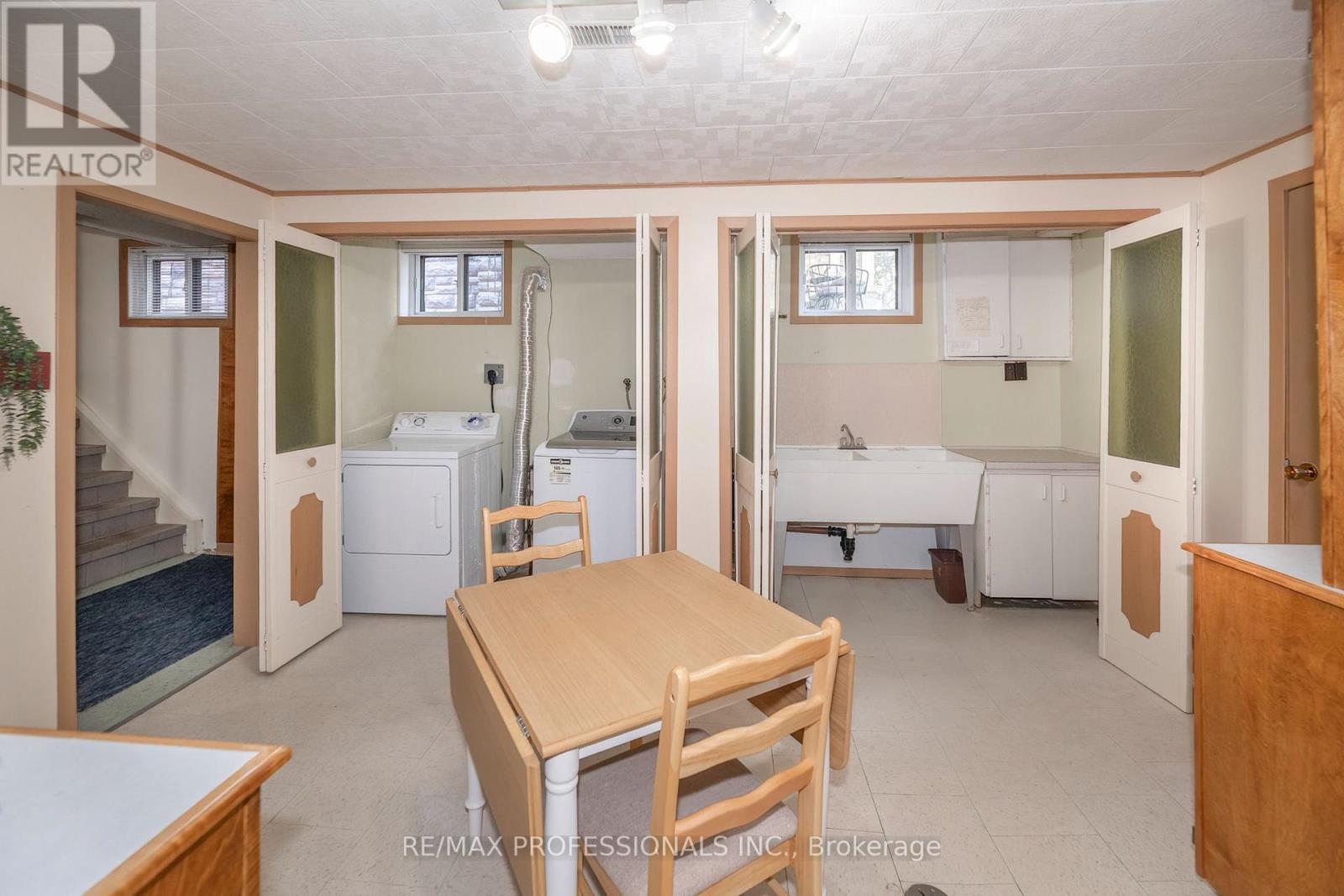 97 FREEMONT AVENUE - 37