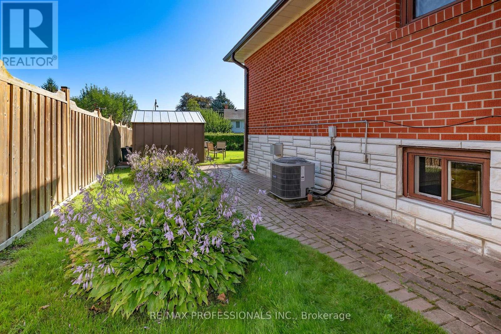 97 FREEMONT AVENUE - 44