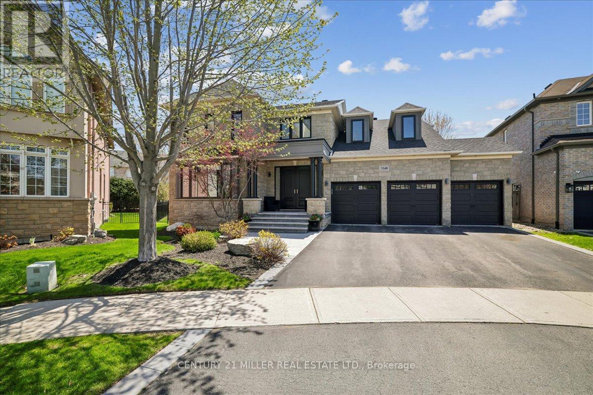 3348 Skipton Lane, Oakville — photo 1