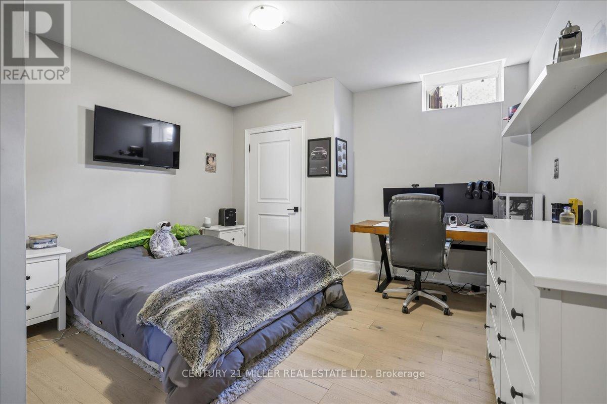 3348 SKIPTON LANE - Image 37