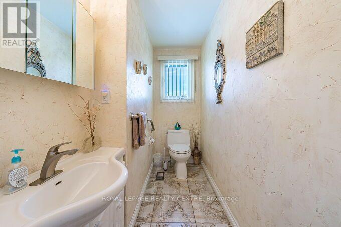 671 LOUIS DRIVE - Image 25