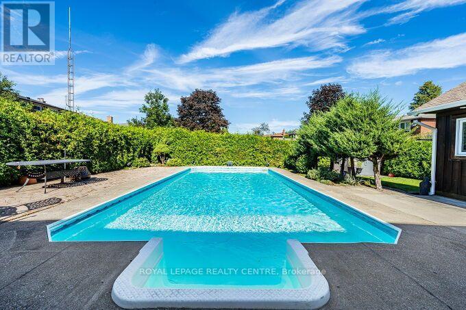 671 LOUIS DRIVE - Image 44