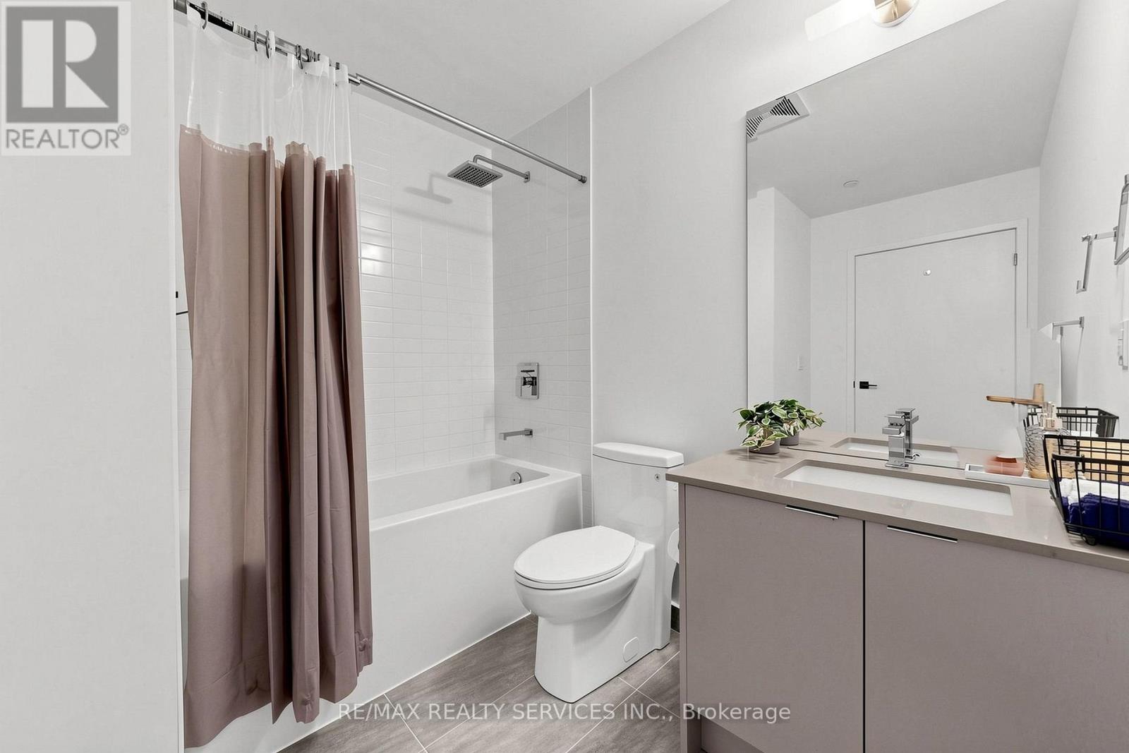 #511 2489 TAUNTON ROAD - Image 25