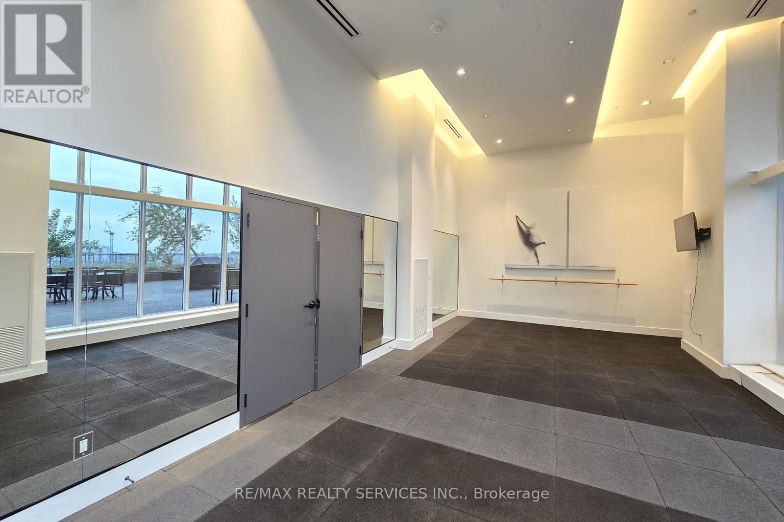 #511 2489 TAUNTON ROAD - Image 42