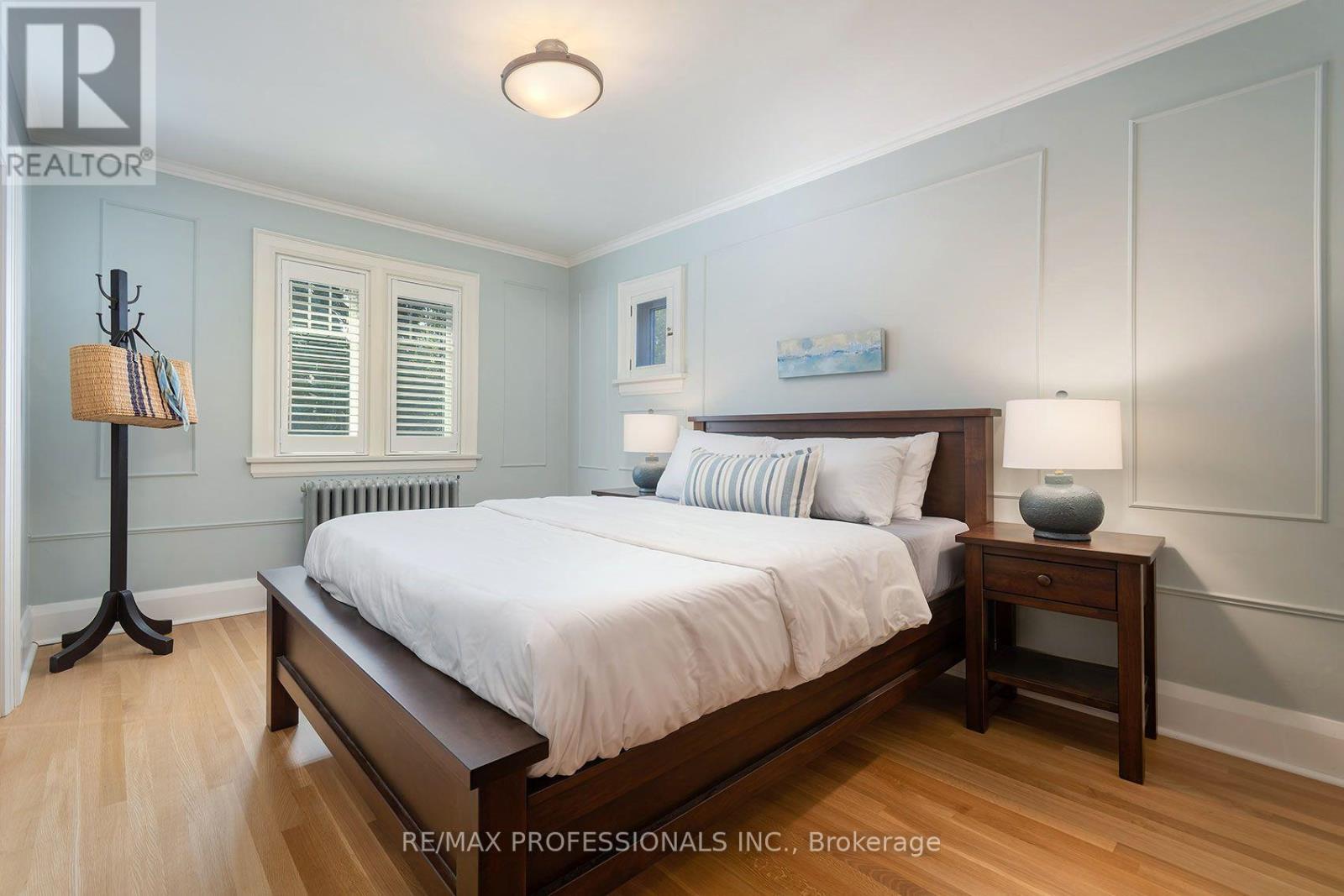 15 IDYLLWOOD CRESCENT - 11