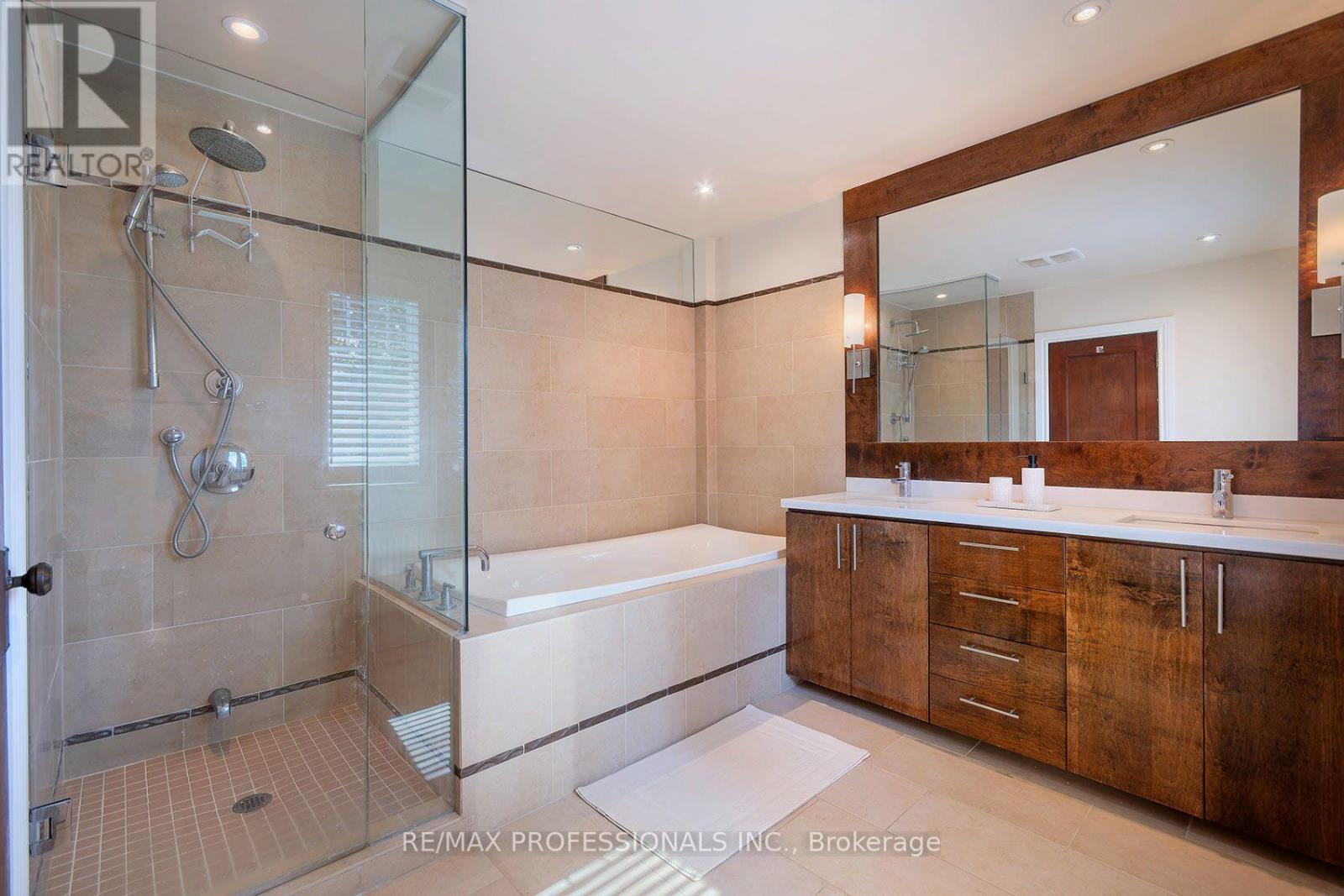 15 IDYLLWOOD CRESCENT - Image 13