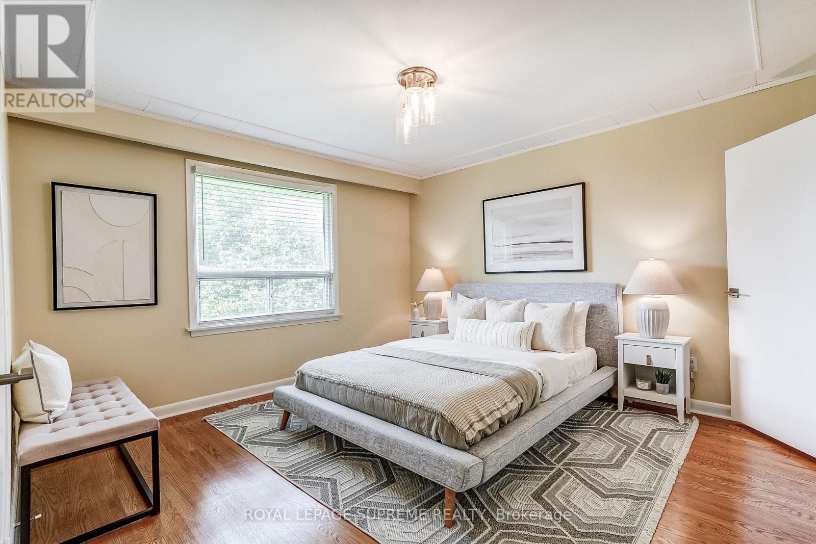 100 SUMMITCREST DRIVE - 22