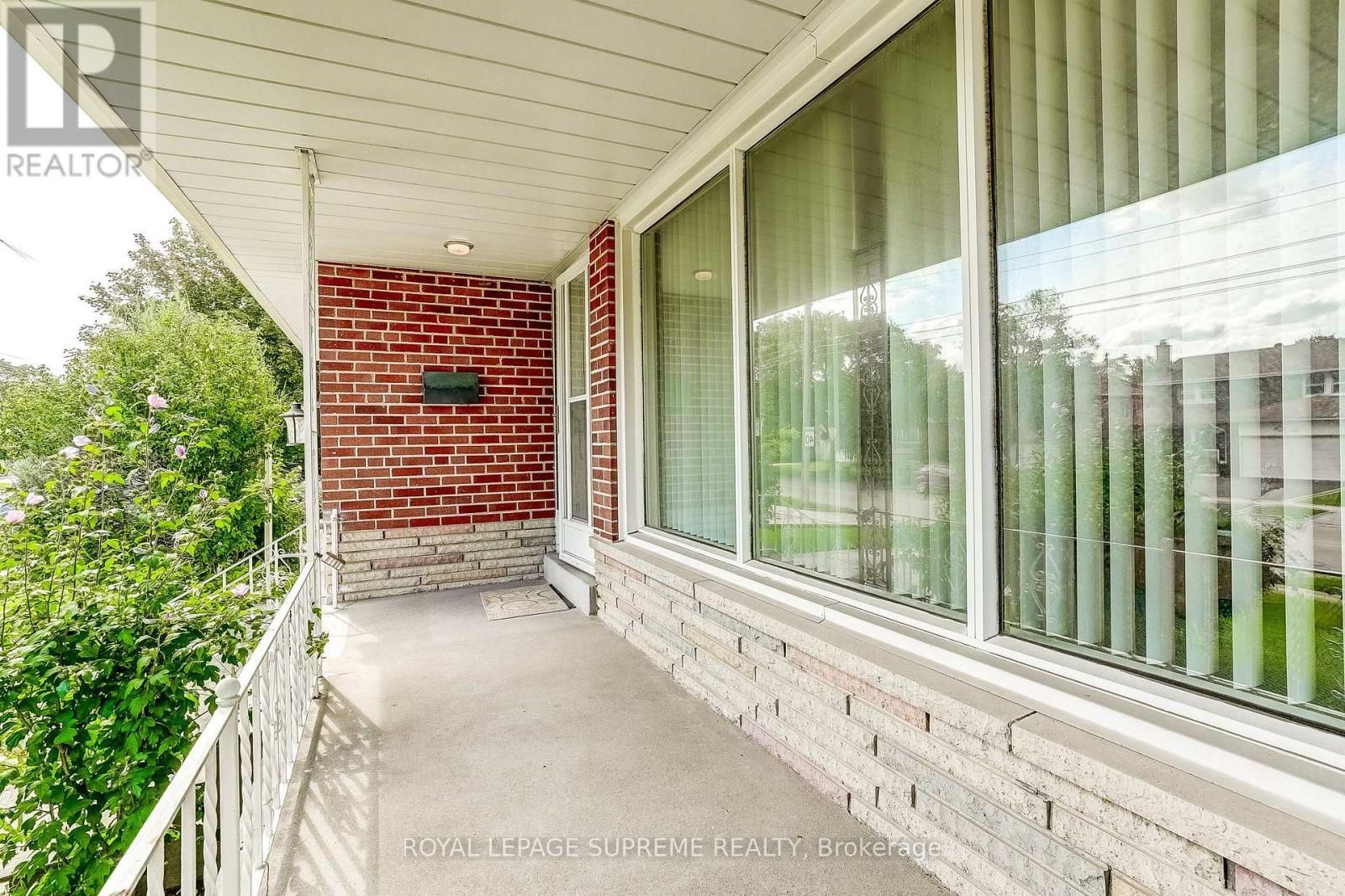 100 SUMMITCREST DRIVE - Image 6