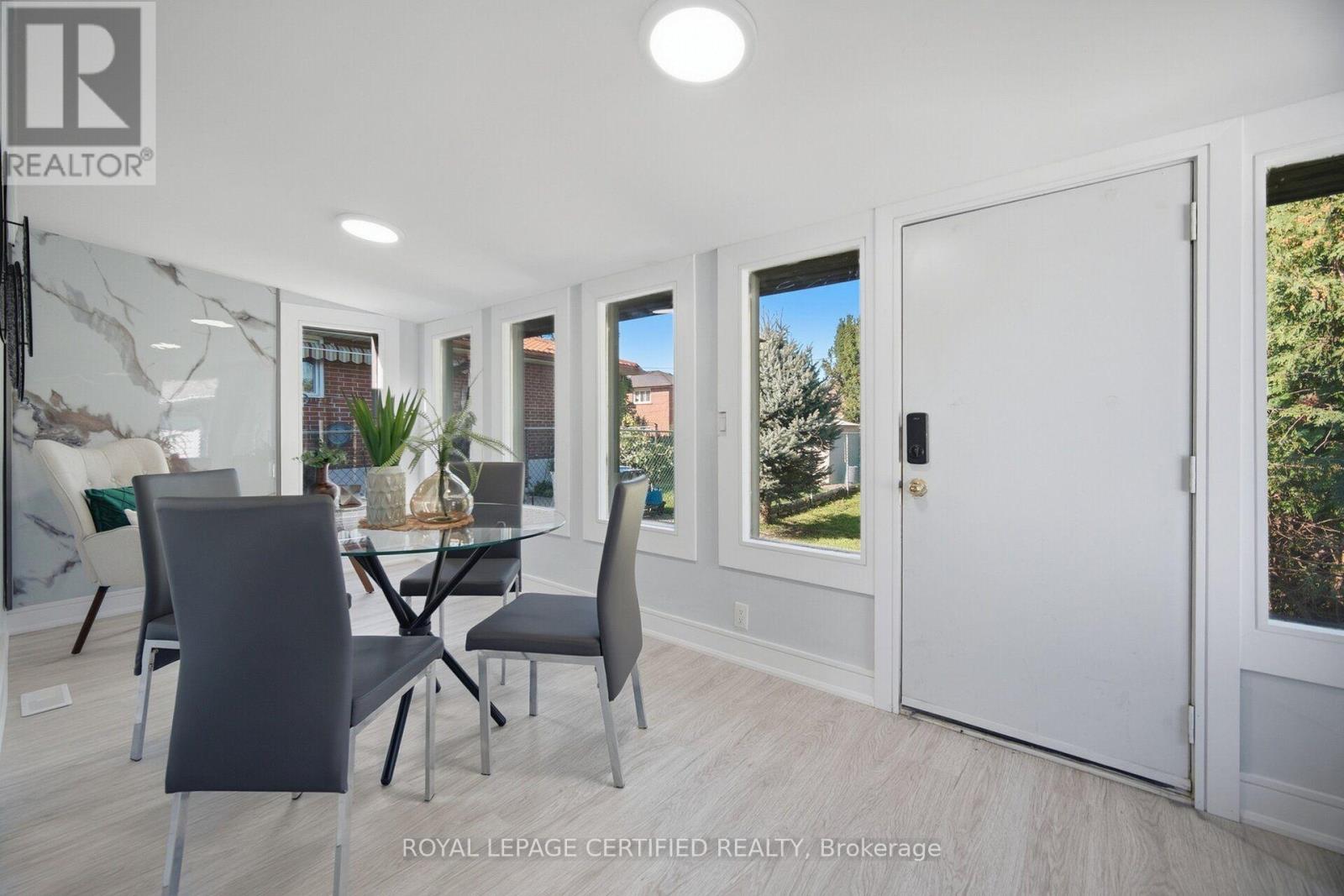 1019 OGDEN AVENUE - 20
