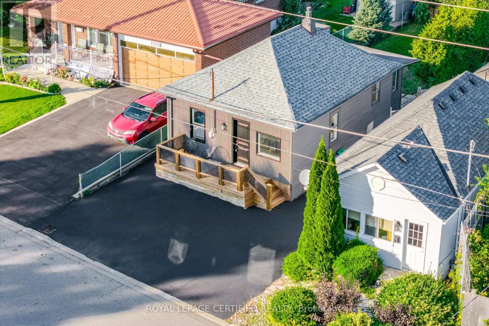 1019 OGDEN AVENUE - 3