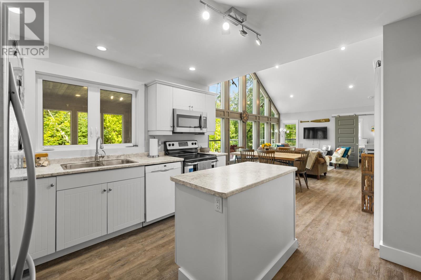 4159 Route 20, Seaview — photo 4