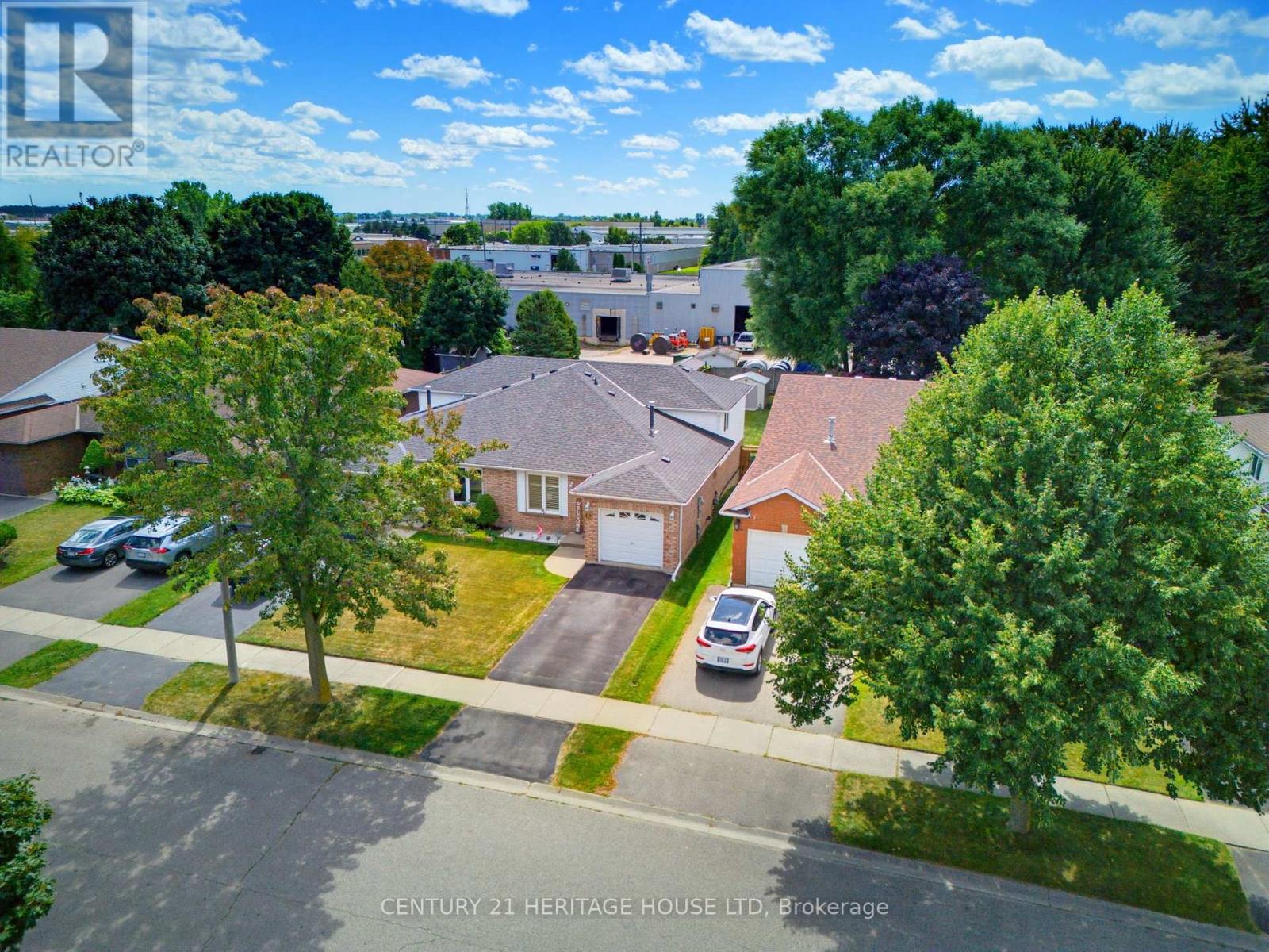 42 BUCHANAN CRESCENT - 28