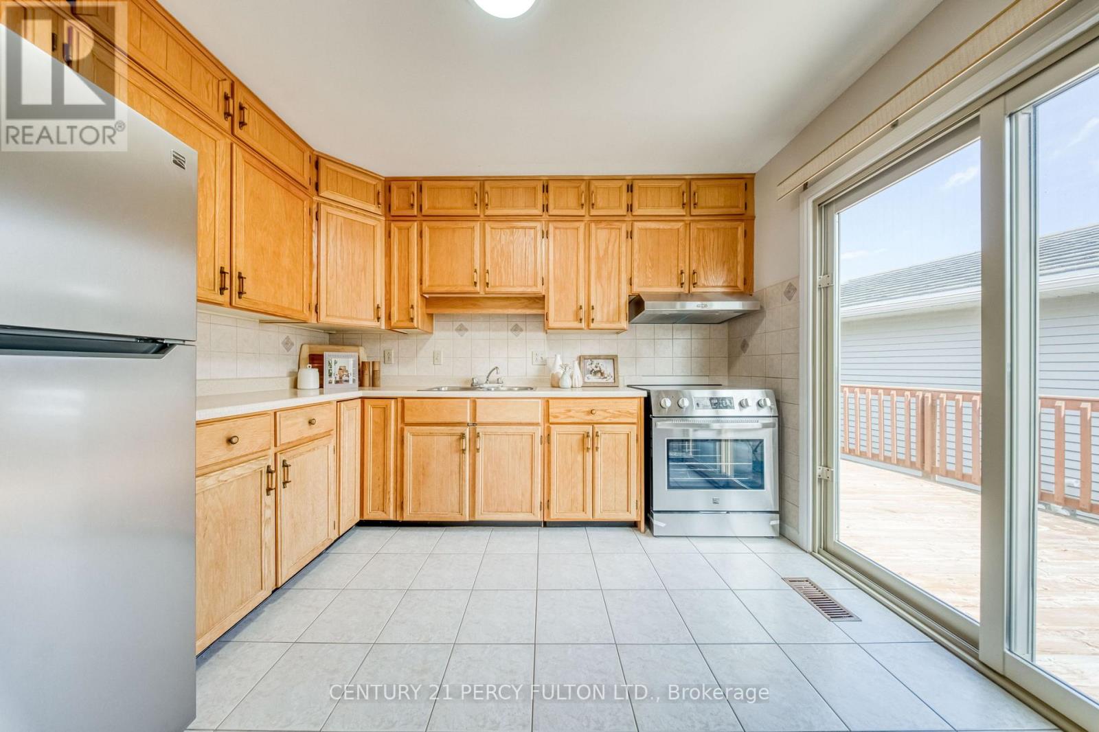 2276 INGLEWOOD ROAD - 10