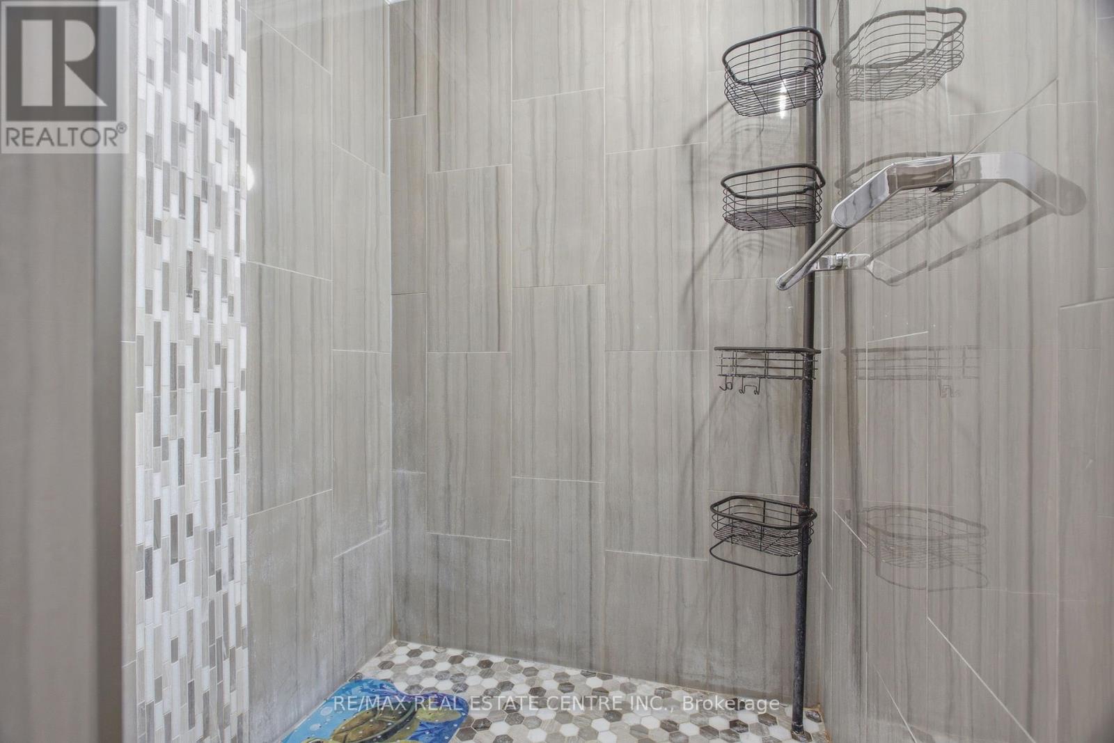 1108 QUEENSTON ROAD - 30