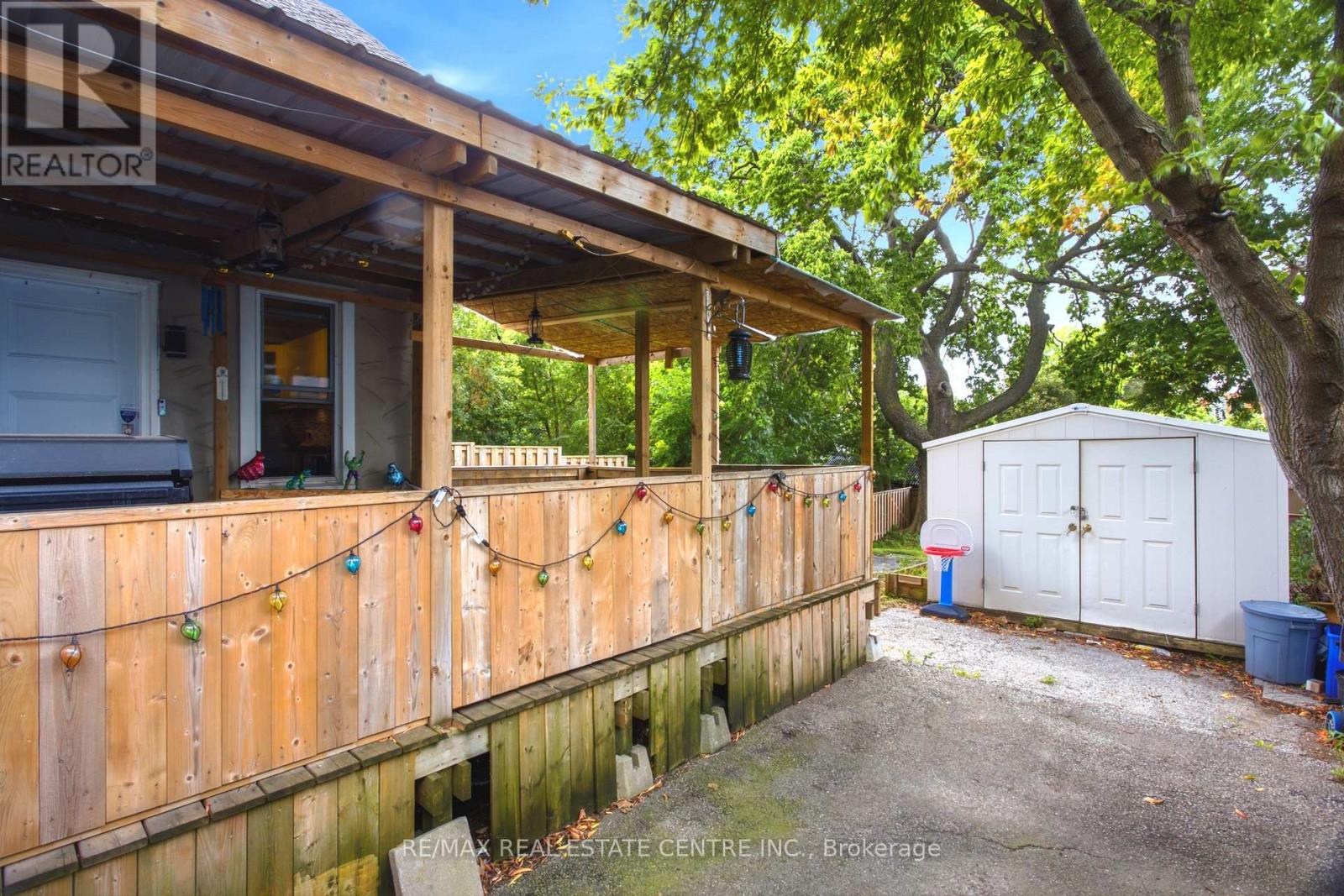1108 QUEENSTON ROAD - 33