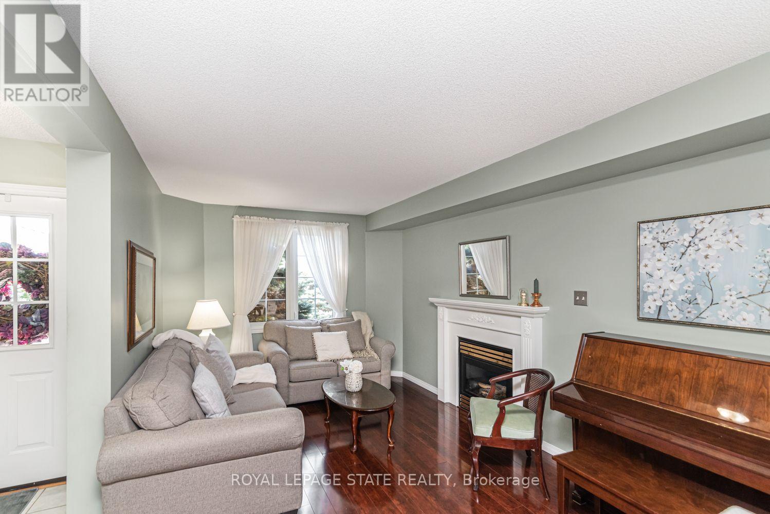 10 RICHVIEW DRIVE - 12
