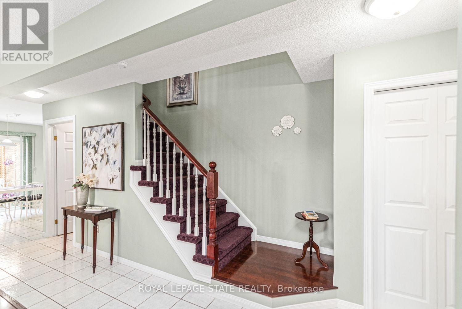 10 RICHVIEW DRIVE - 22