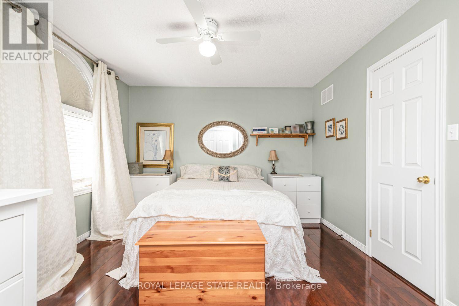 10 RICHVIEW DRIVE - 28