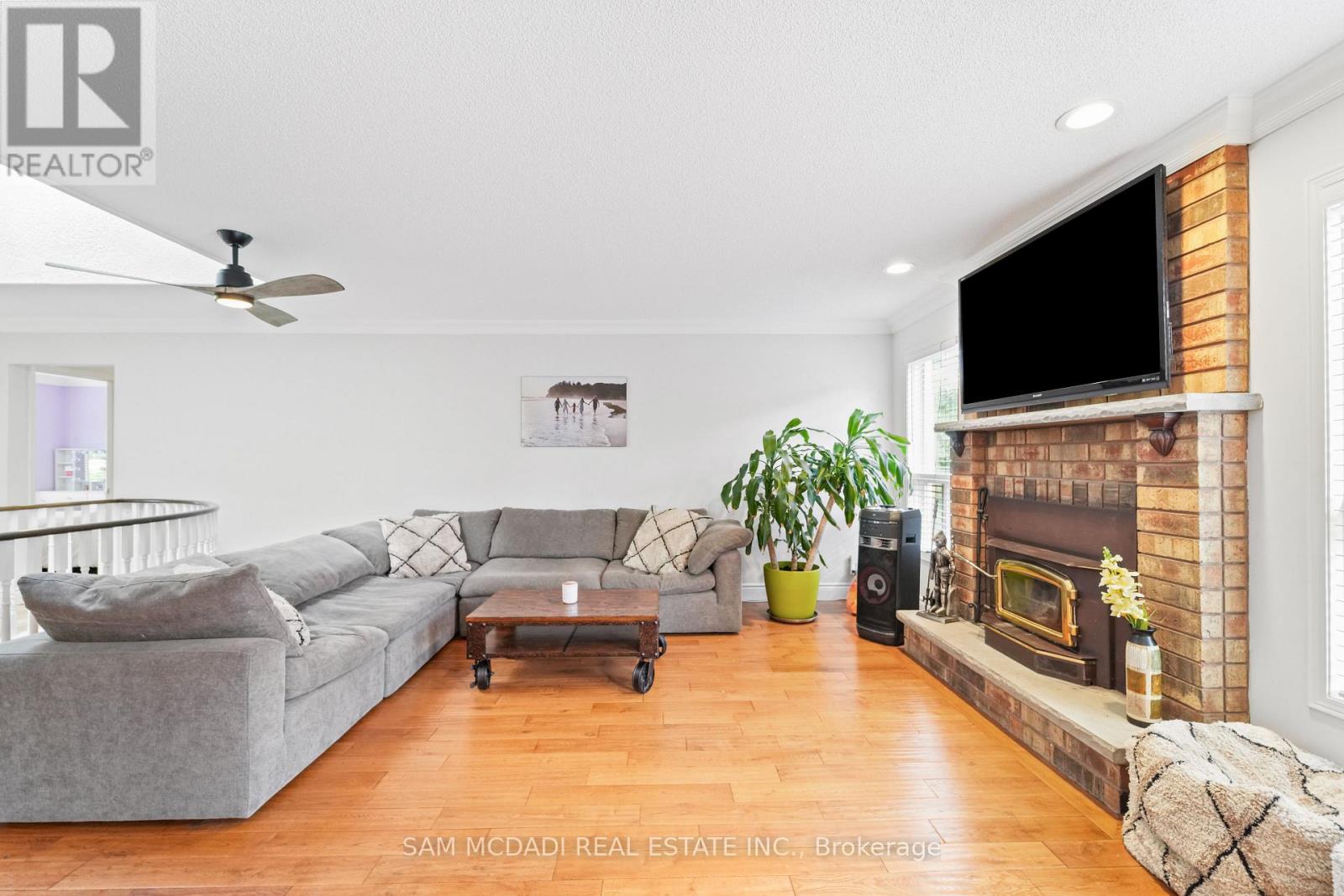 2 SHERMAN DRIVE - 15