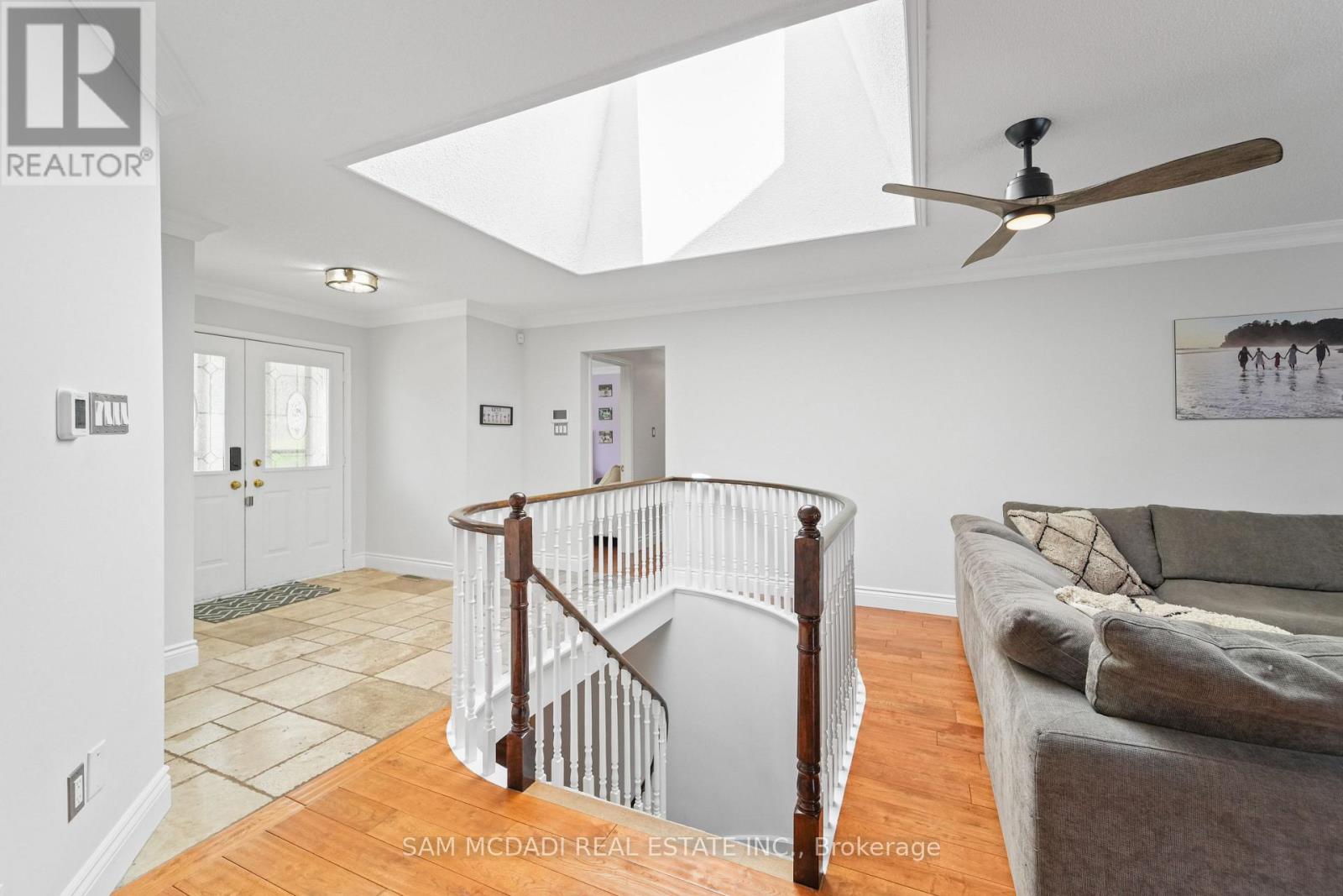 2 SHERMAN DRIVE - 33