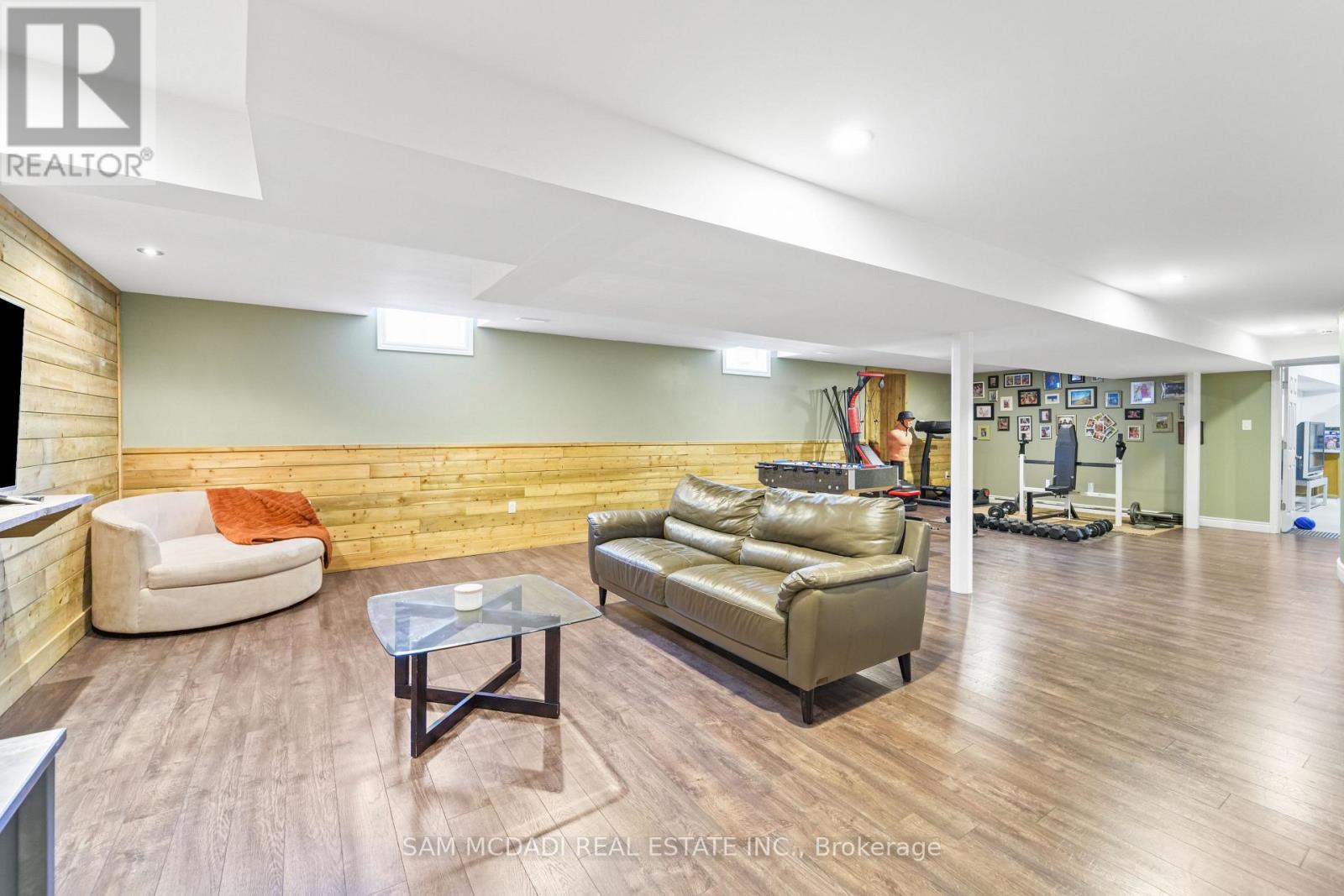 2 SHERMAN DRIVE - 40