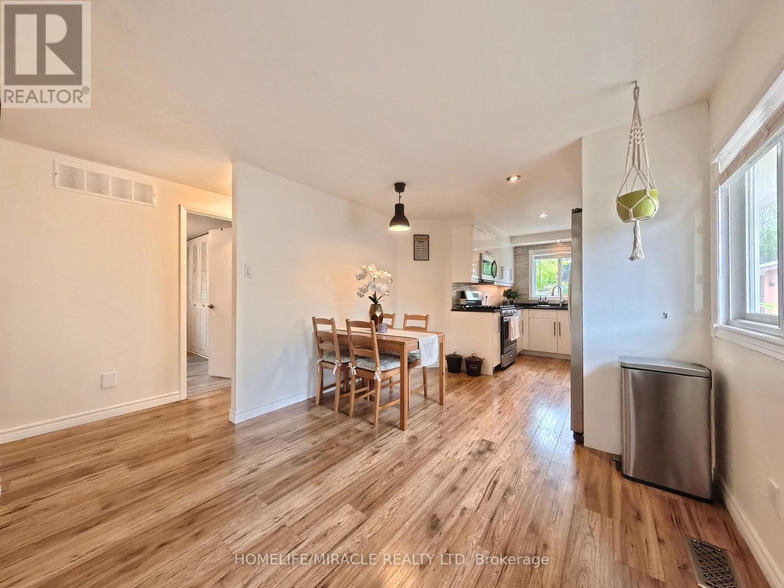 380 GRANGEWOOD DRIVE - 11