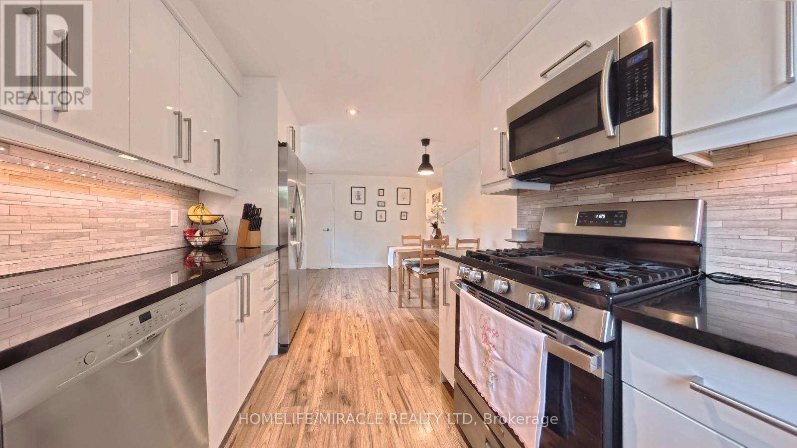 380 GRANGEWOOD DRIVE - 15