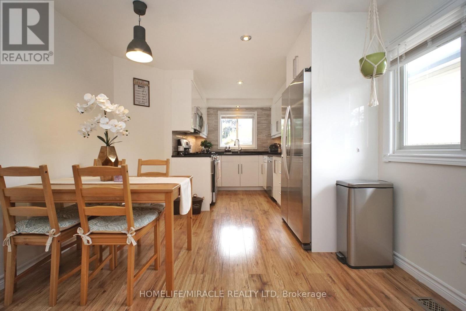 380 GRANGEWOOD DRIVE - 16
