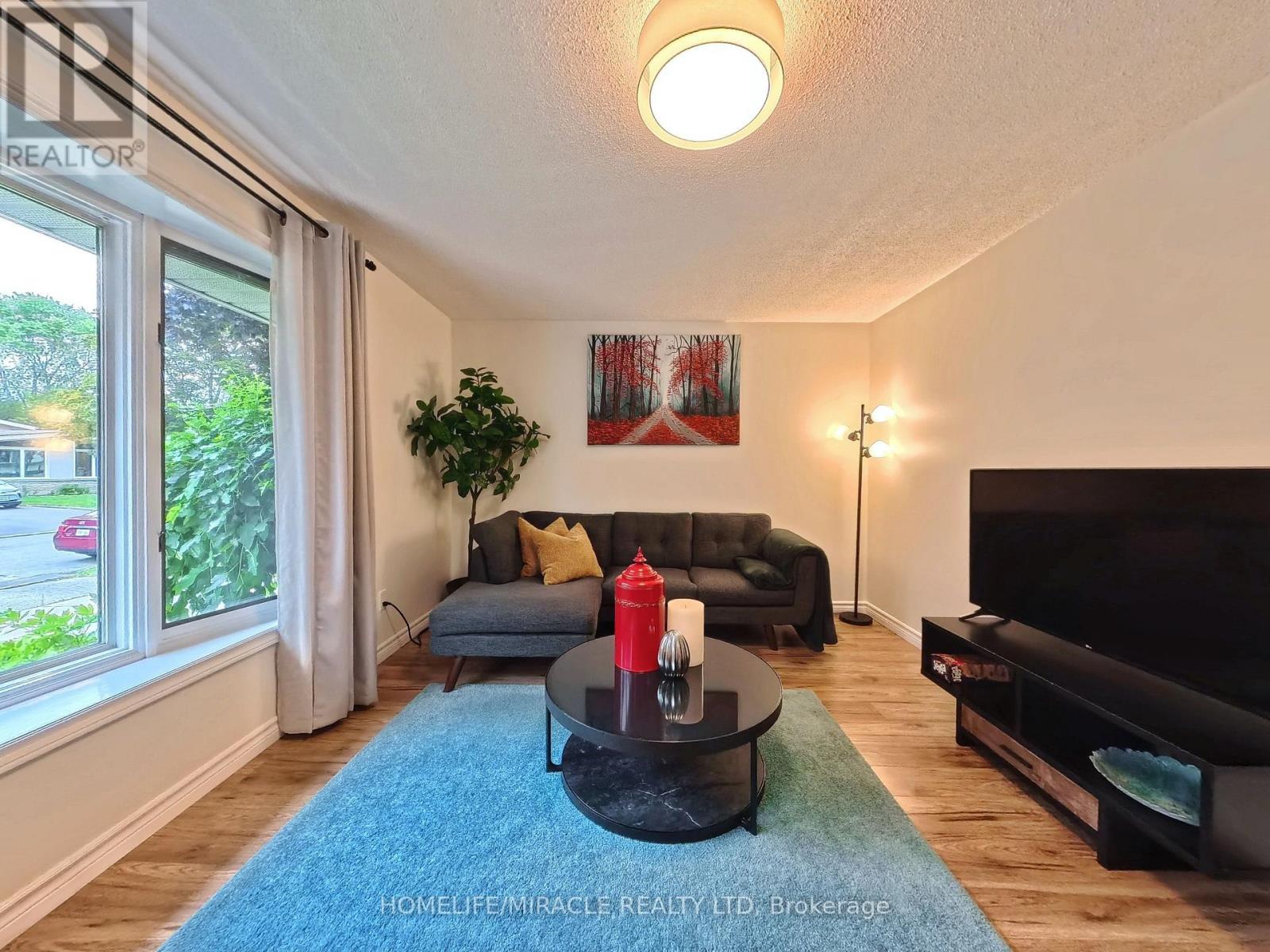 380 GRANGEWOOD DRIVE - 5
