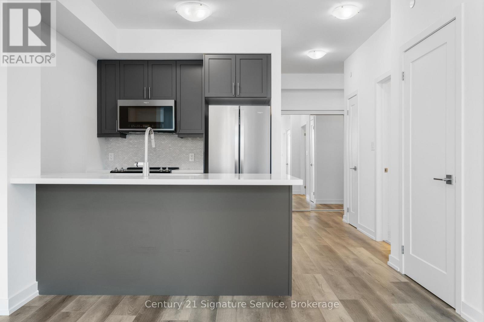 #1013 470 DUNDAS STREET E - 10