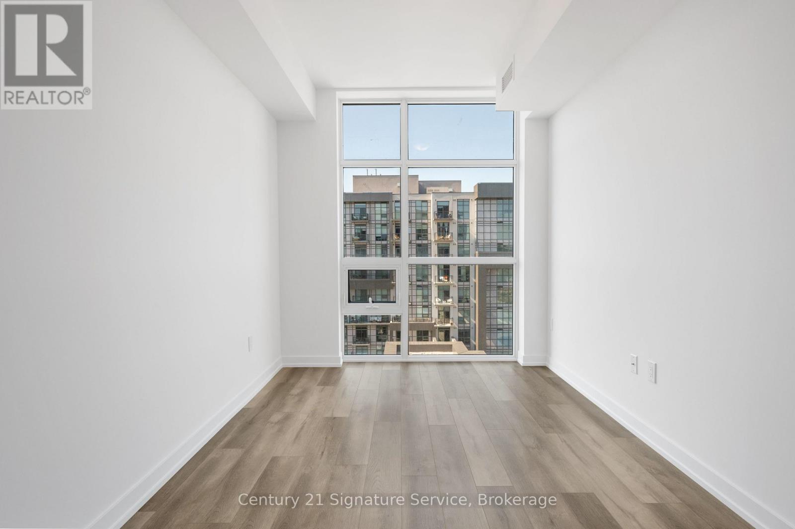 #1013 470 DUNDAS STREET E - Image 18