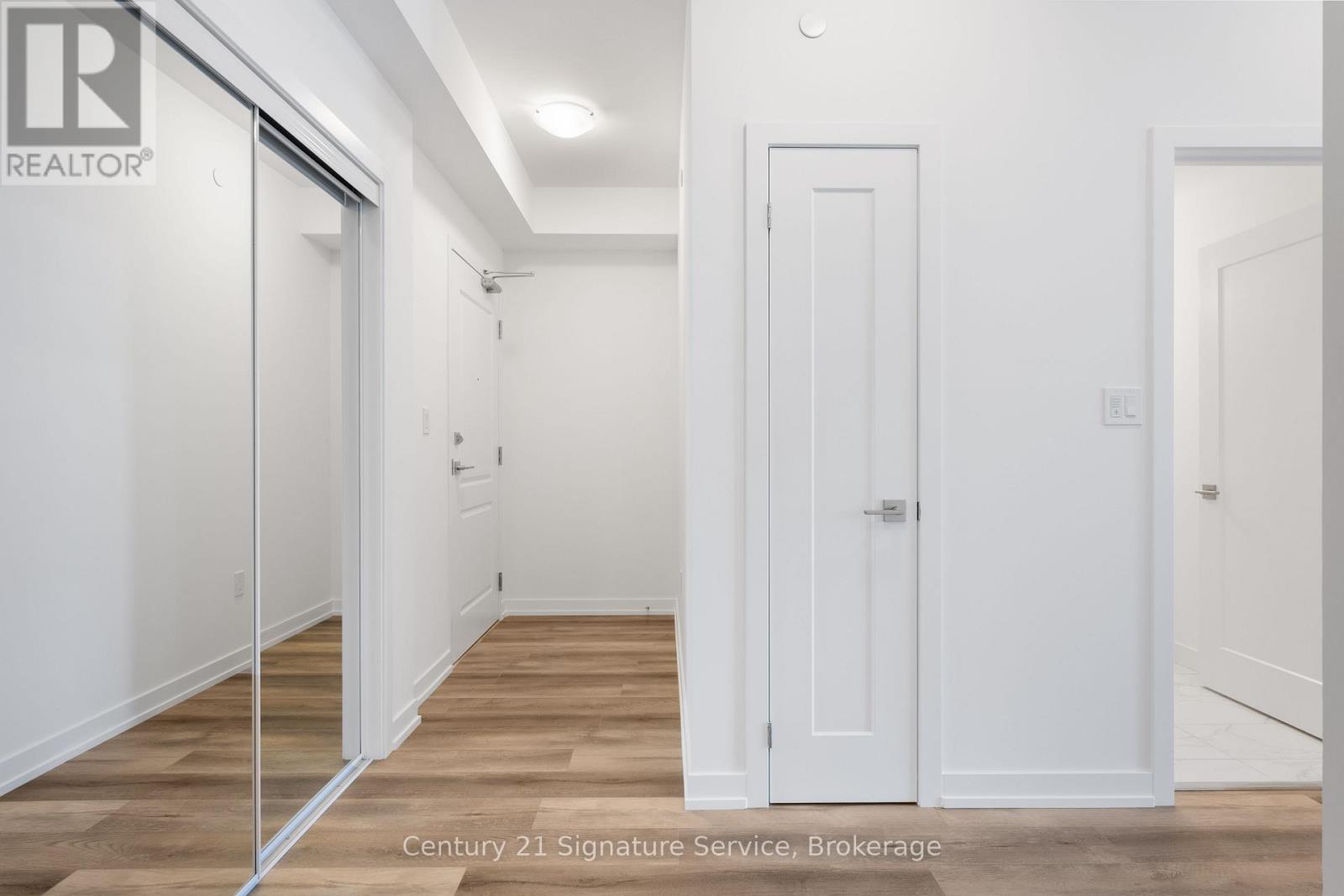 #1013 470 DUNDAS STREET E - 6