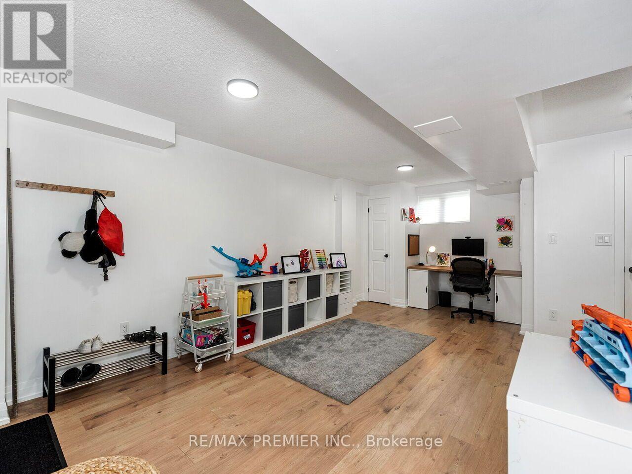 48 ODOARDO DI SANTO CIRCLE - Image 42