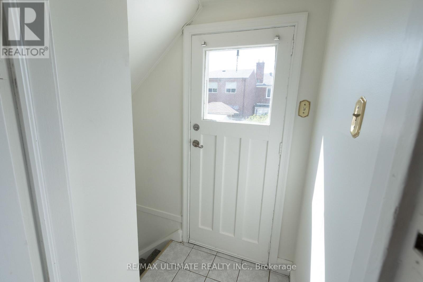 6 REDBERRY PARKWAY - Image 24