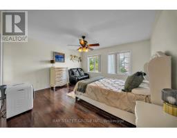 384 Spruce Grove Crescent, Newmarket, ON L3X2X3 Photo 7