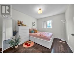 384 Spruce Grove Crescent, Newmarket, ON L3X2X3 Photo 15