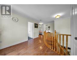 384 Spruce Grove Crescent, Newmarket, ON L3X2X3 Photo 13