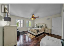 384 Spruce Grove Crescent, Newmarket, ON L3X2X3 Photo 8