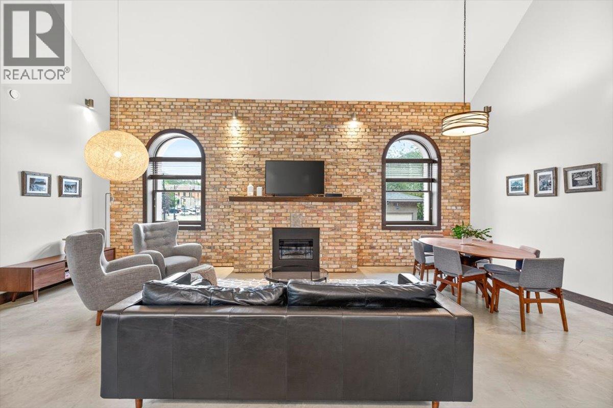 #4 392 4TH Avenue - Image 15