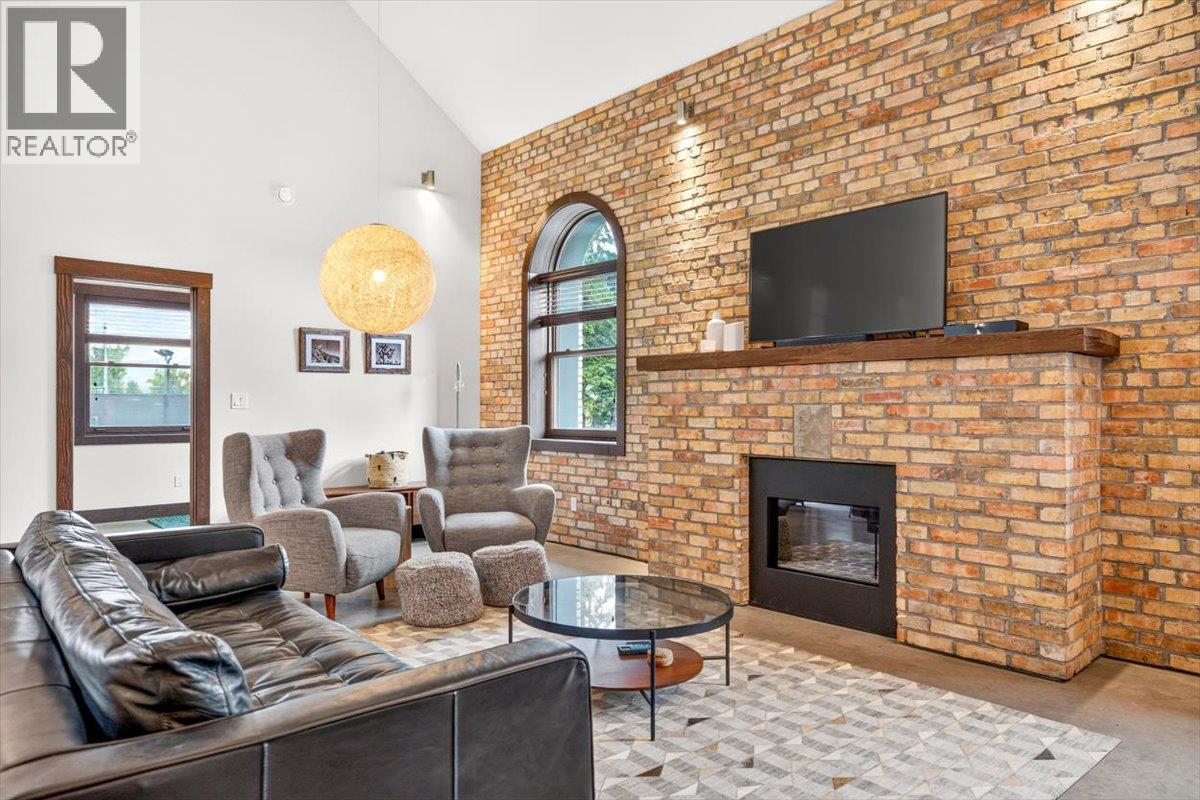 #4 392 4TH Avenue - Image 31