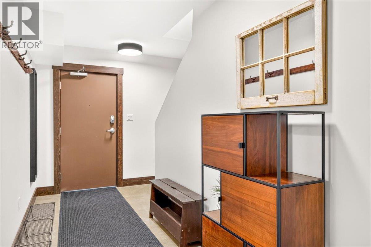#4 392 4TH Avenue - Image 39