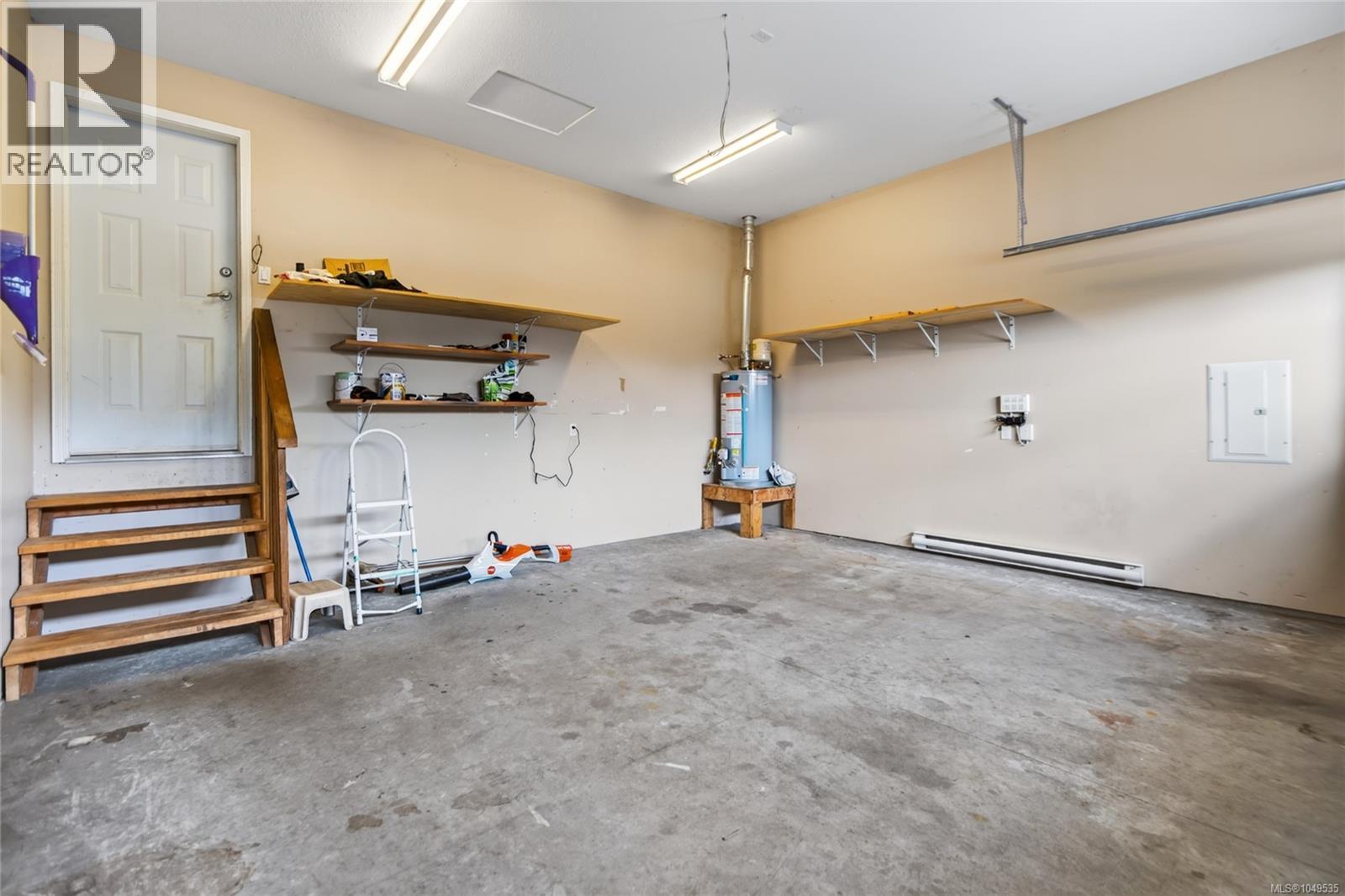 2729 Kendal Ave - 18