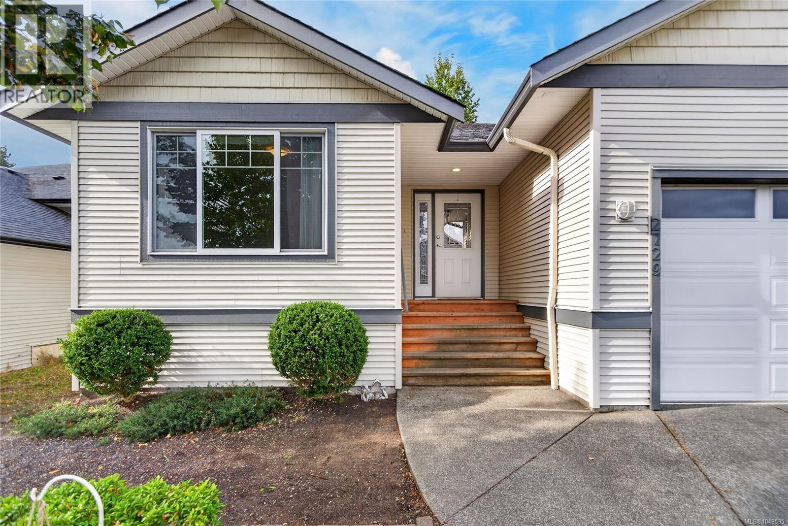 2729 Kendal Ave - Image 4