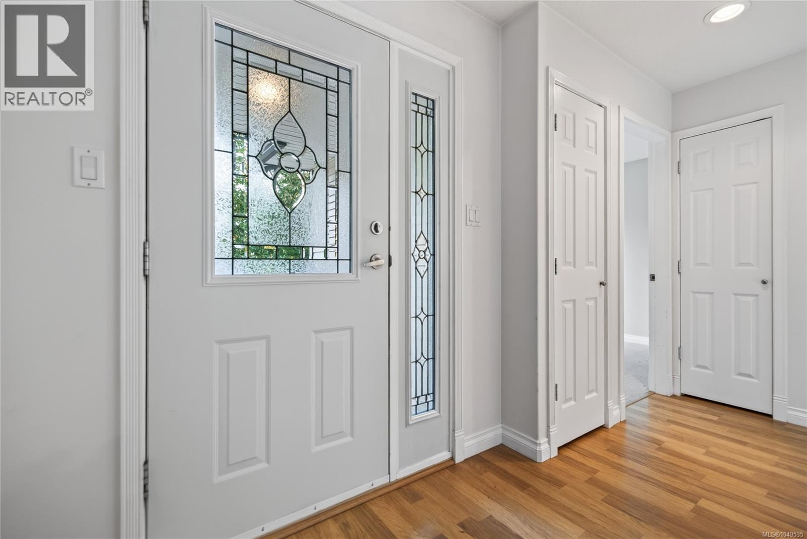 2729 Kendal Ave - Image 5
