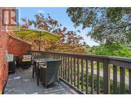 1230 Cornerbrook Place, Mississauga, ON L5C3J4 Photo 10