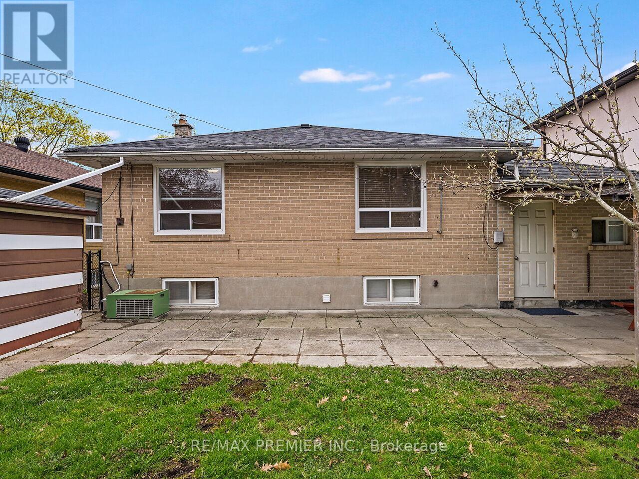 108 THISTLE DOWN BOULEVARD - 39