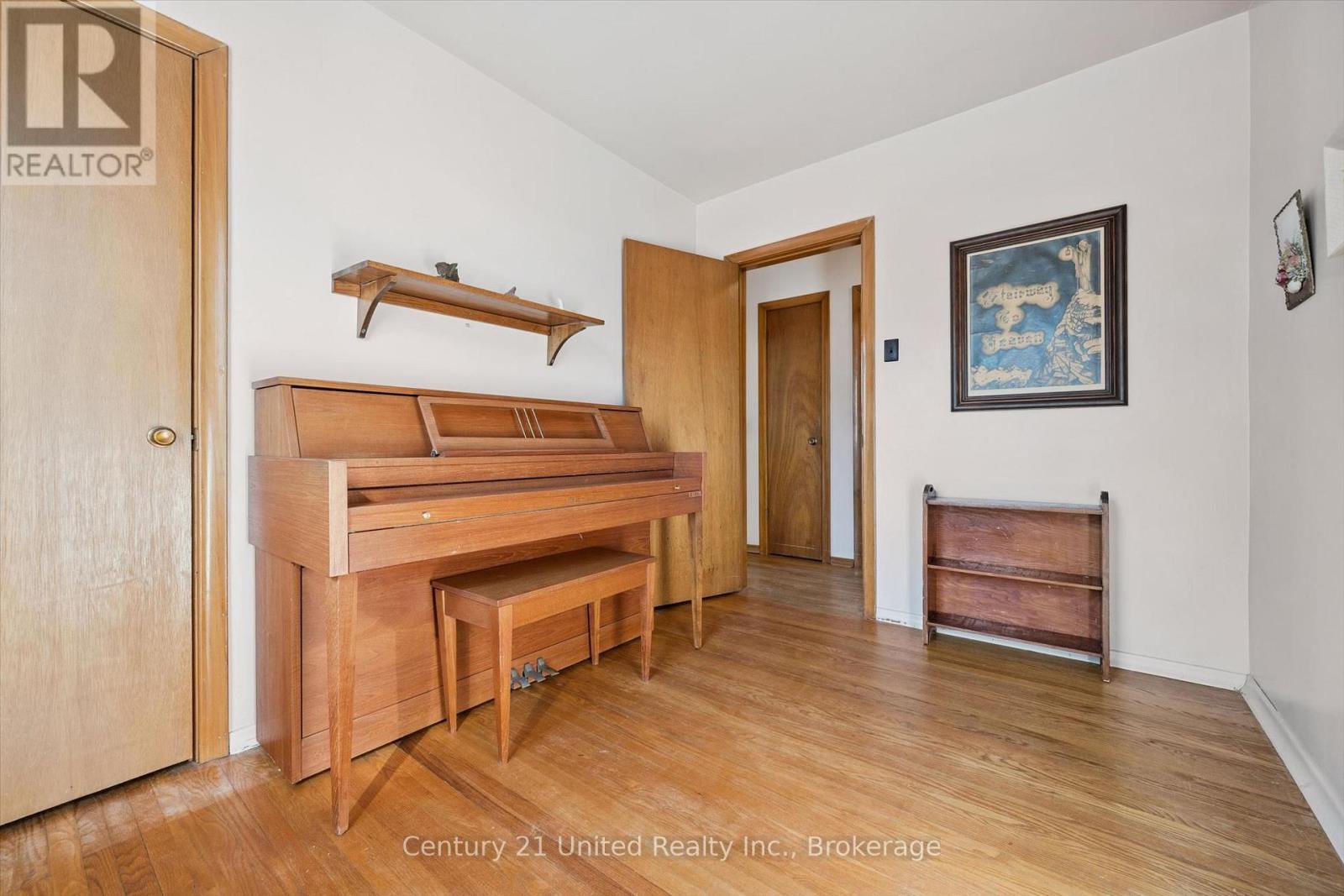 25 VANKIRK ROAD - 20