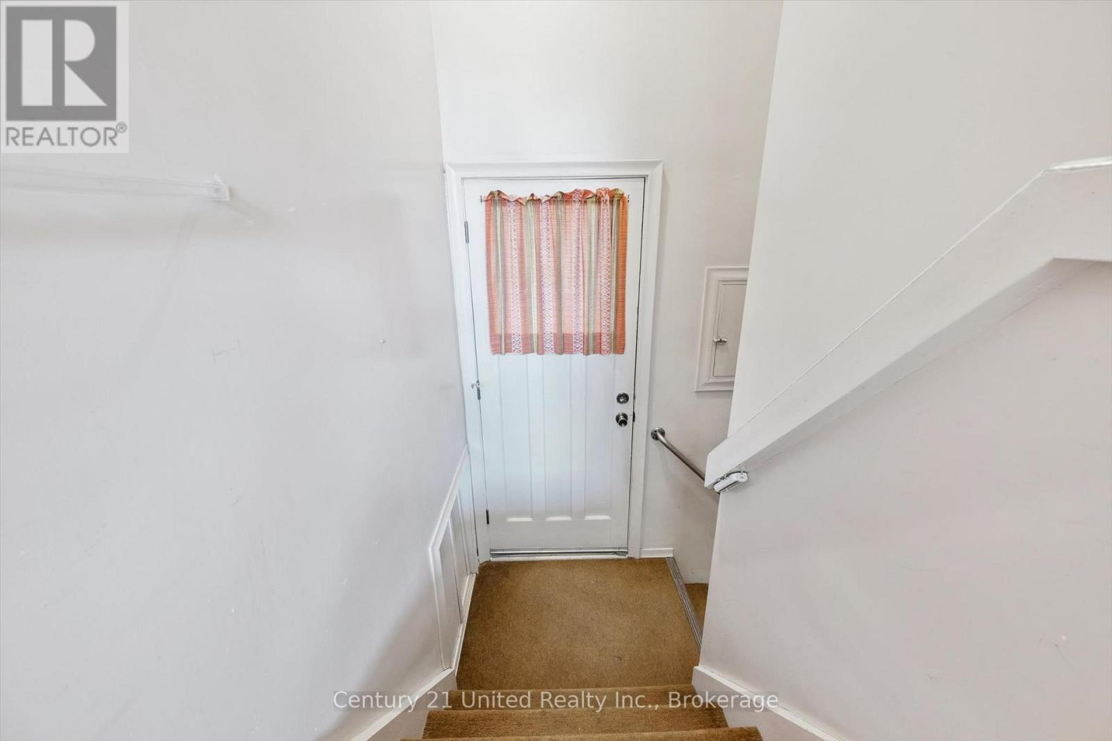 25 VANKIRK ROAD - 22