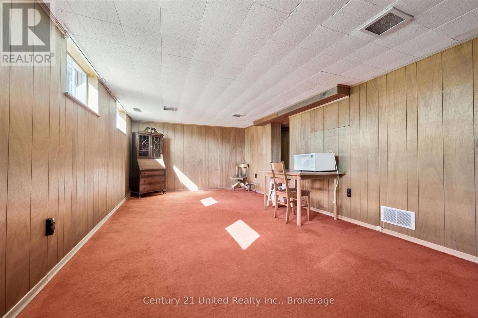 25 VANKIRK ROAD - 24